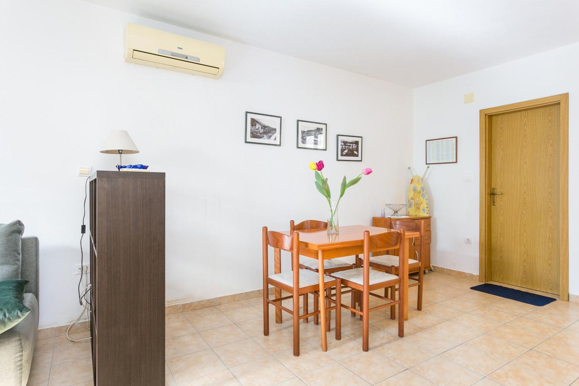 Apartments By The Sea Zivogosce - Porat, Makarska - 20207 Igrane Pokój zdjęcie